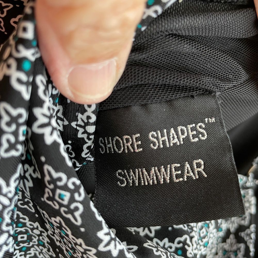 ‎SHORE SHAPES SWIMDRESS IN BLACK AND WHITE PRINT - Picture 6 of 7